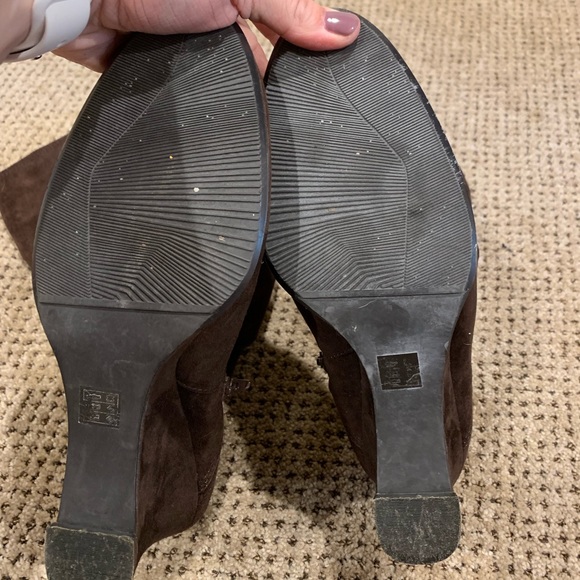 EUC Suede Wedged Boot - Picture 5 of 5